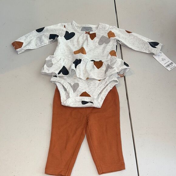 Nwt carters heart outfit - Picture 1 of 1